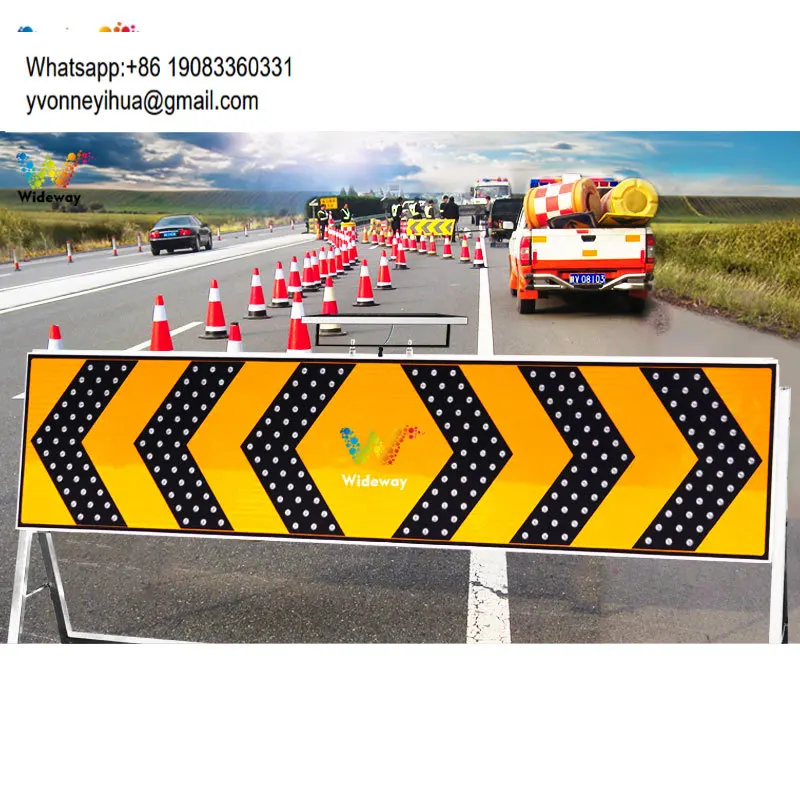 

Custom Road Safety LED Portable Reflective Road Signs With Solar Panel Customizable Traffic Guide Signs