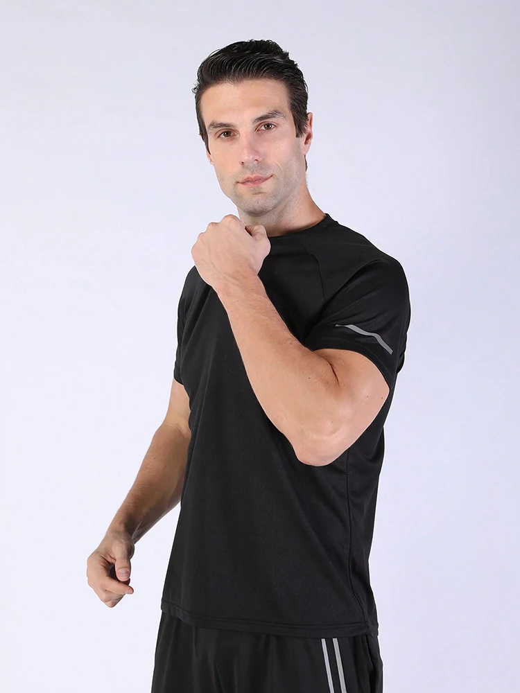 5-teiliges, lässiges, atmungsaktives, lockeres T-Shirt für Herren, kurzärmliges Oberteil mit Rundhalsausschnitt für Outdoor-Fitnessstudio, schnell trocknende Sportbekleidung – Detail 6