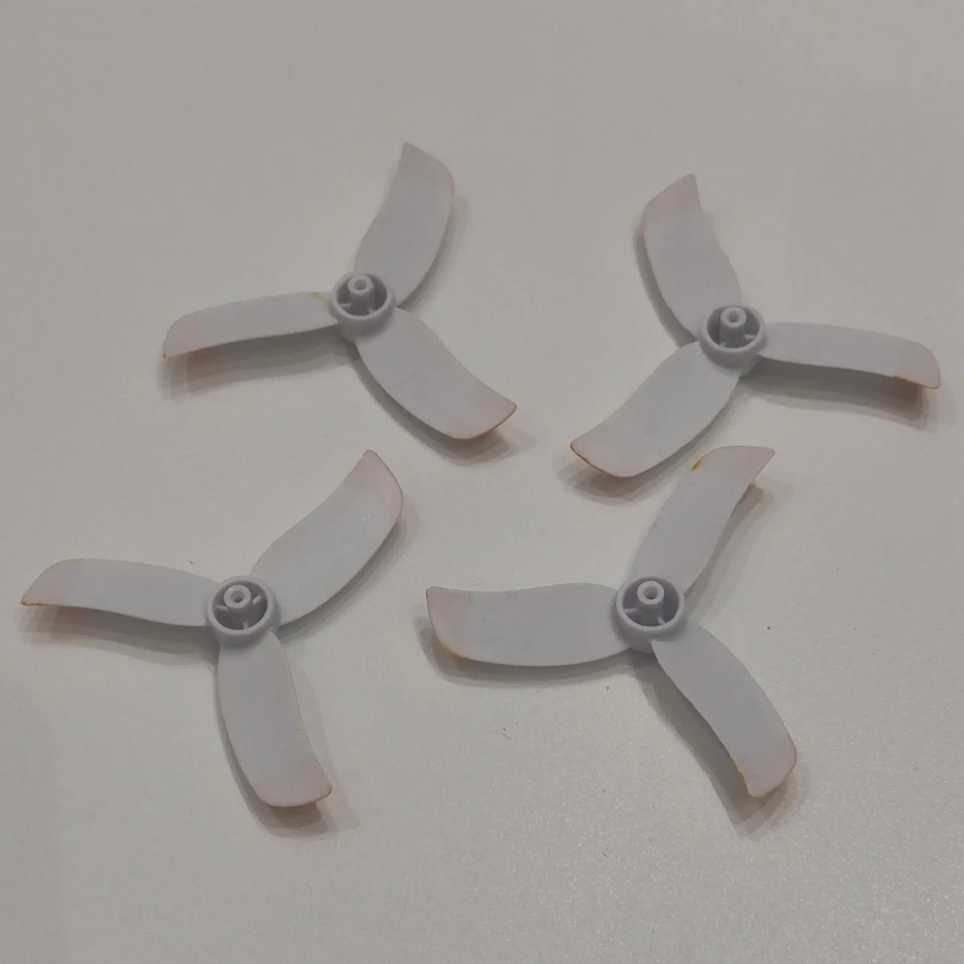 4/8/12/16PCS 4DRC V16 RC Mini Drone 4D-V16 Four-axis Quadcopter 3-blade Spare Parts Blade Propeller Accessories Propellers Wings