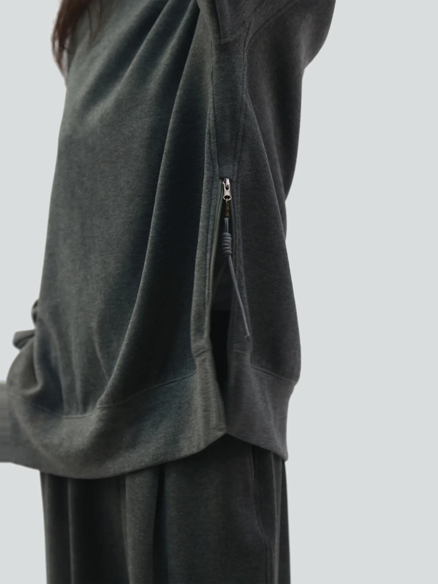 

EyesMag Wool Silk Bamboo Fiber Zipper Hoodie Elastic Waist Knife Long Pants ey Bla/Mid ey/Brown Women's Faion Set