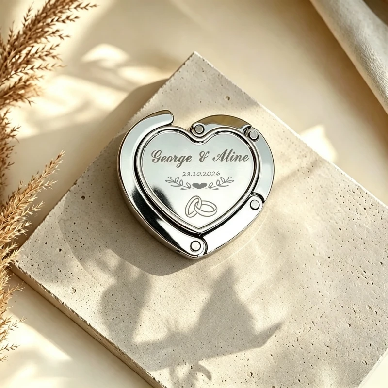 20 Stück personalisierte Hochzeitsgeschenke, individuell gravierte Metall-Handtaschenhalter, tragbarer Taschenhaken, Damen-Taschenhänger, Hochzeitssouvenir – Detail 4