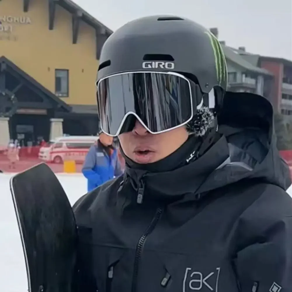 

GIRO Ski Helmet Men's and Women's LEDGE Single and Double Board Professional Snow Ski Hat Asia Version CE Safety Certification