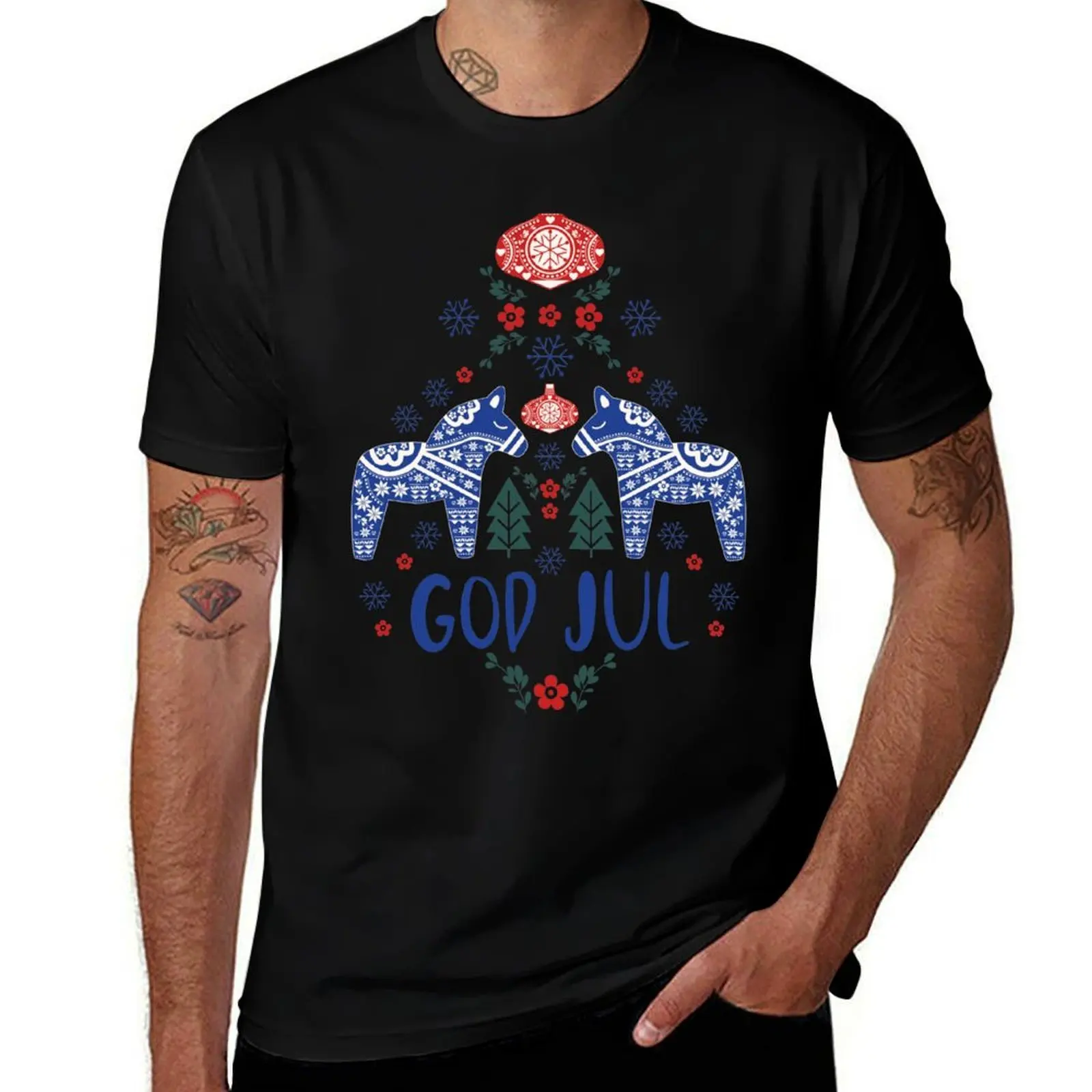 Swedish Dala Horses God Jul Red Green Blue T-Shirt Basic Solid Color Casual Tee Shirt T-Shirt