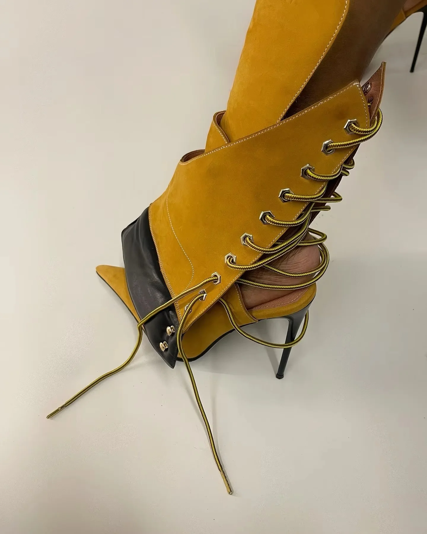 Gladiator Hakken Patchwork Front Lace Up Laarzen Puntige Teen Stiletto Booties Vrouwen Luxe Designer Schoenen Moderne Zapatos De Mujer