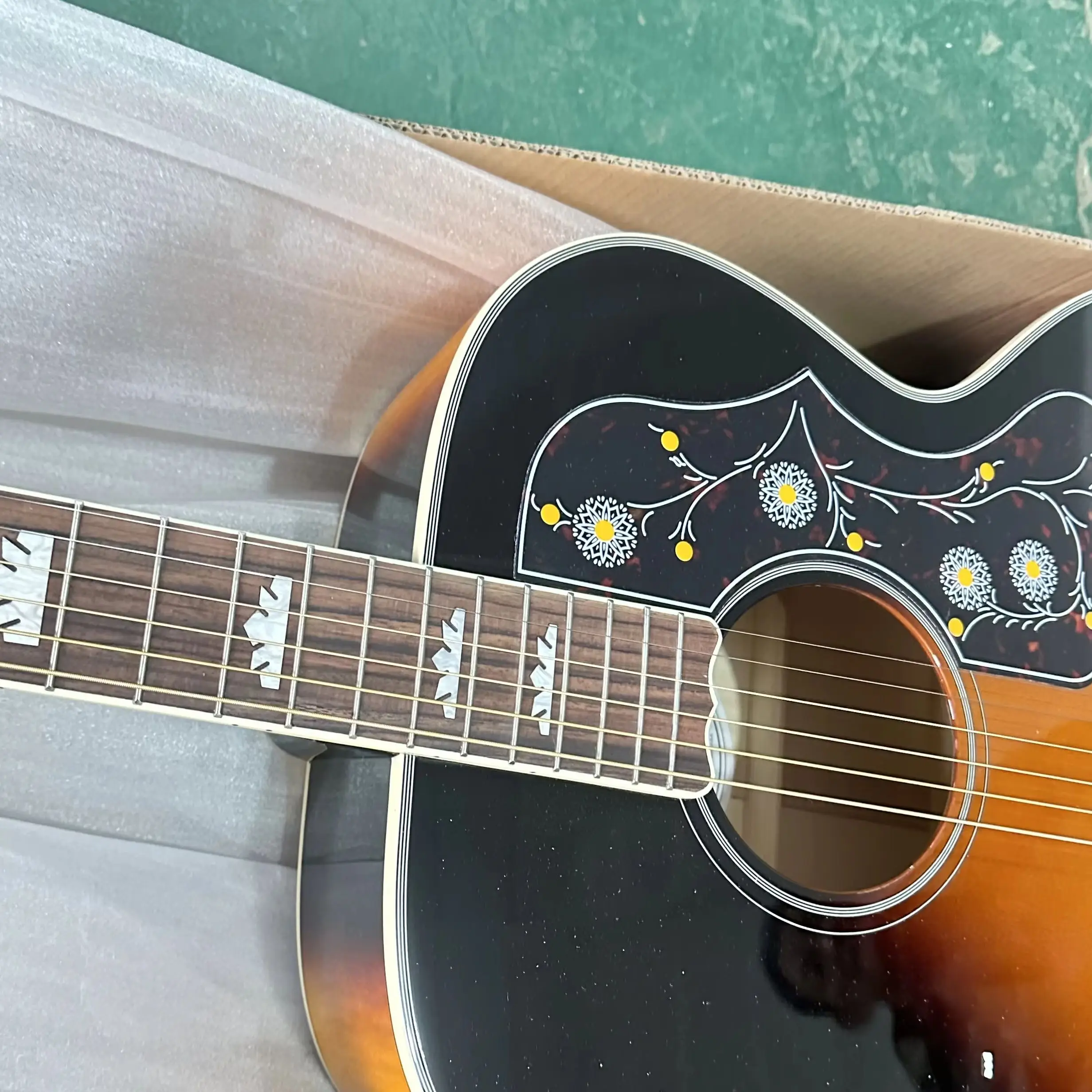 

Costom Arrival 43# Jumbo Body 12 String Model Acoustic Electric Guitar 301 Loaded Solid Spruce Wood Bone Nut/Saddle In Sunburst