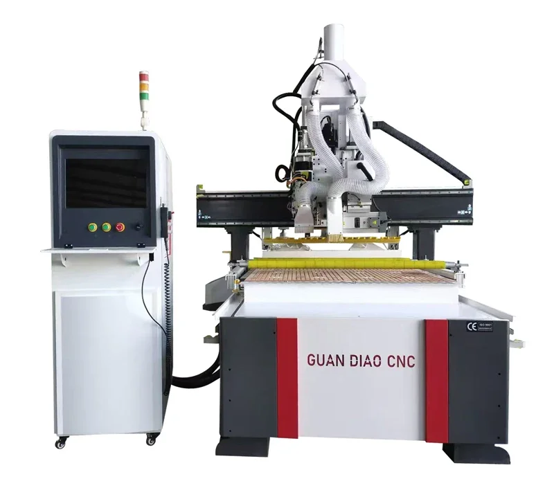 China Manufacture Woodworking 1325 Wood Carving Atc Cnc Router Cutting Machine with Saw Blade