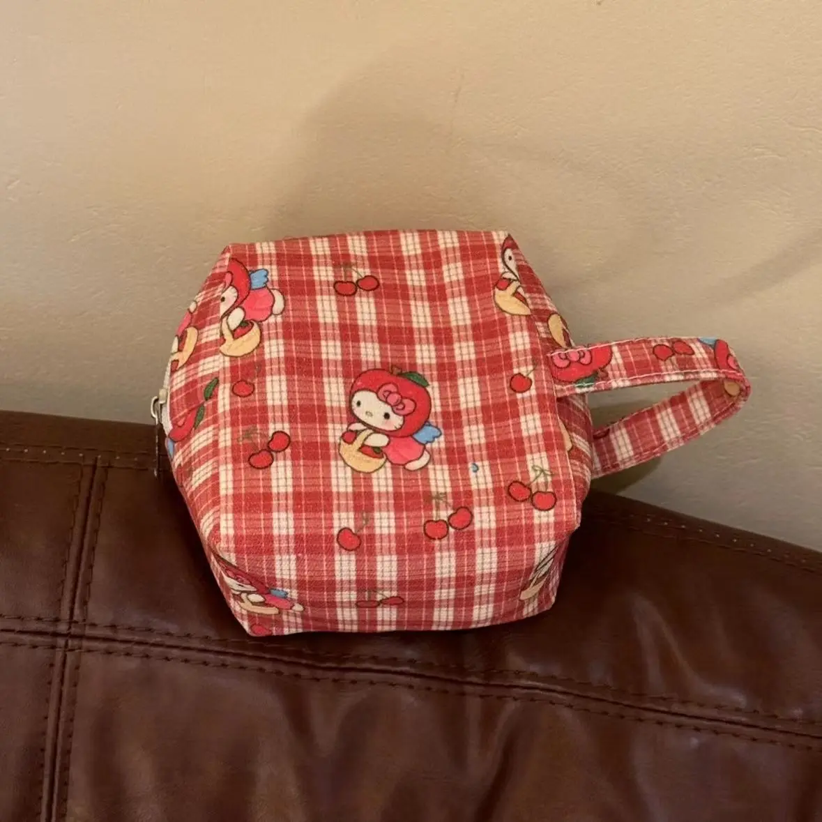 Sac à main Hello Kitty Sanurgente en toile avec fermeture éclair, sac de rangement de voyage à carreaux imprimé dessin animé, sac de maquillage Kawaii, sac à lunch décontracté, sac à main Bento mignon