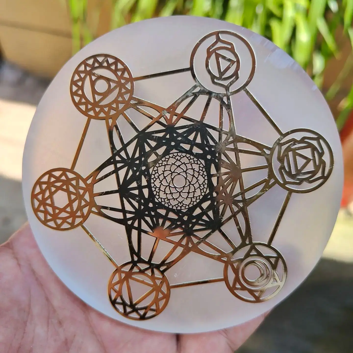 10cm Natural Crystal Selenite Slice Slab White Gypsum 7 Chakra Round Charging Plate For Cleansing Yoga Meditation Fengshui 1pcs