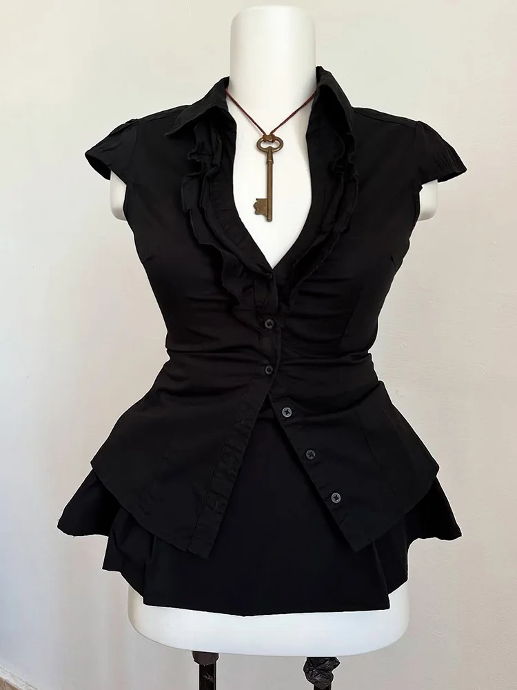 オリジナルでユニークなエレガントな黒の小さなトップス、スリムなウエストデザイン、美しいシャツ、若い女性の通勤スタイル、綿混紡