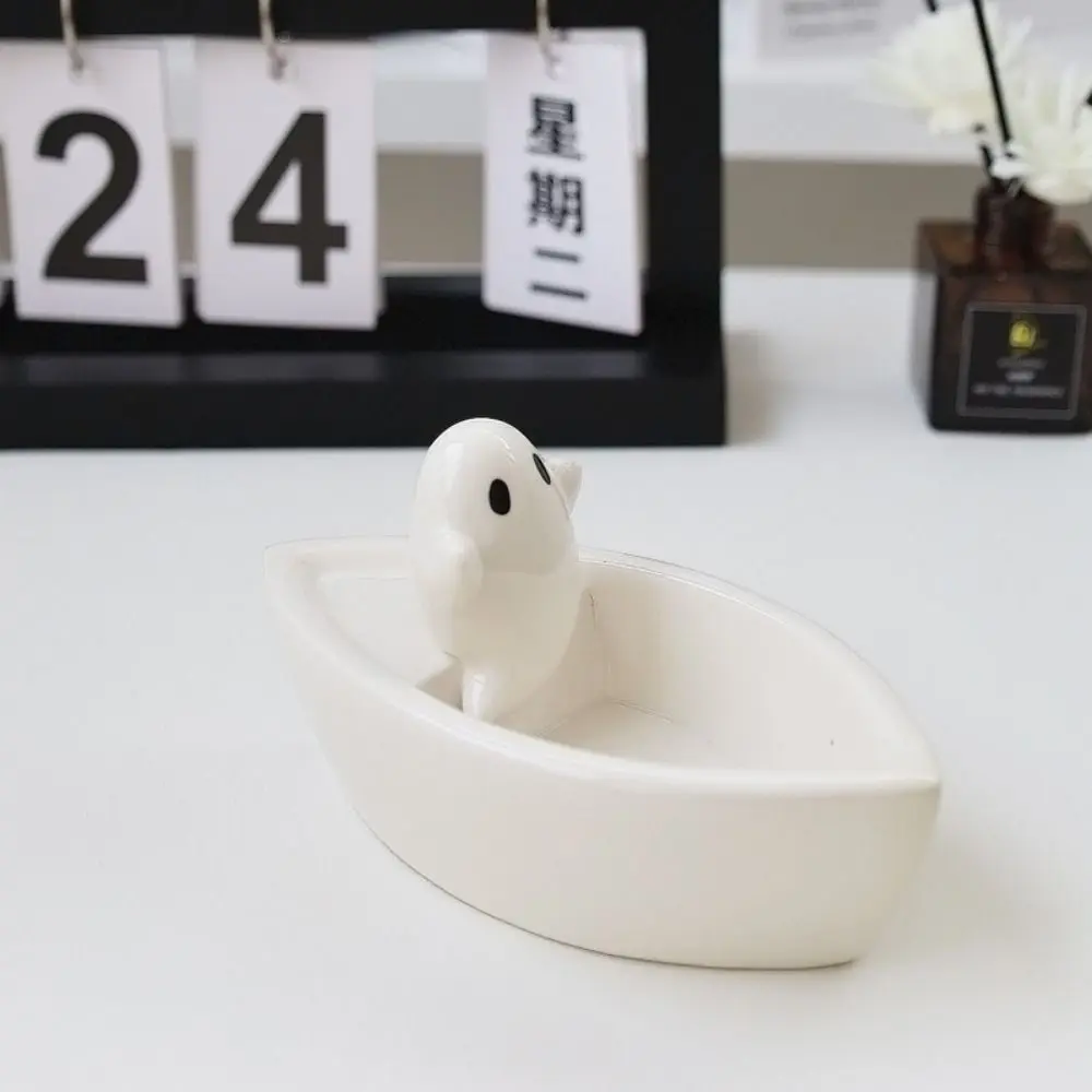 Funny High-grade Boat-shaped Candle Holders Cute Cartoon Animal Candlestick Holder Ins Desktop Candlestick Ornament Model House