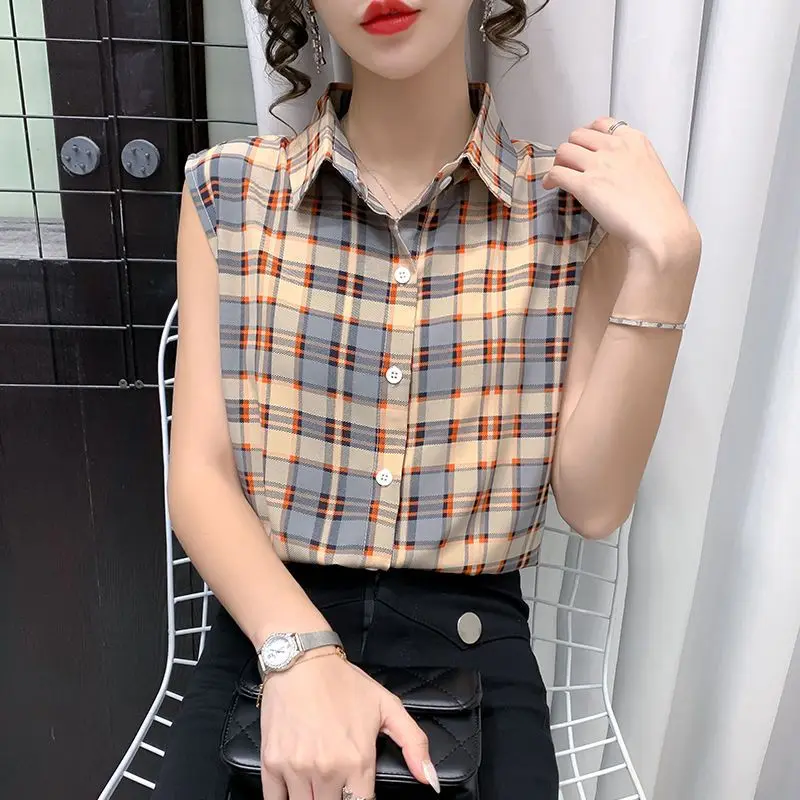 

Women Vintage Commute Simple Loose Turn-down Collar Shirts Summer Fashion Plaid Single Breasted Sleeveless Blouses