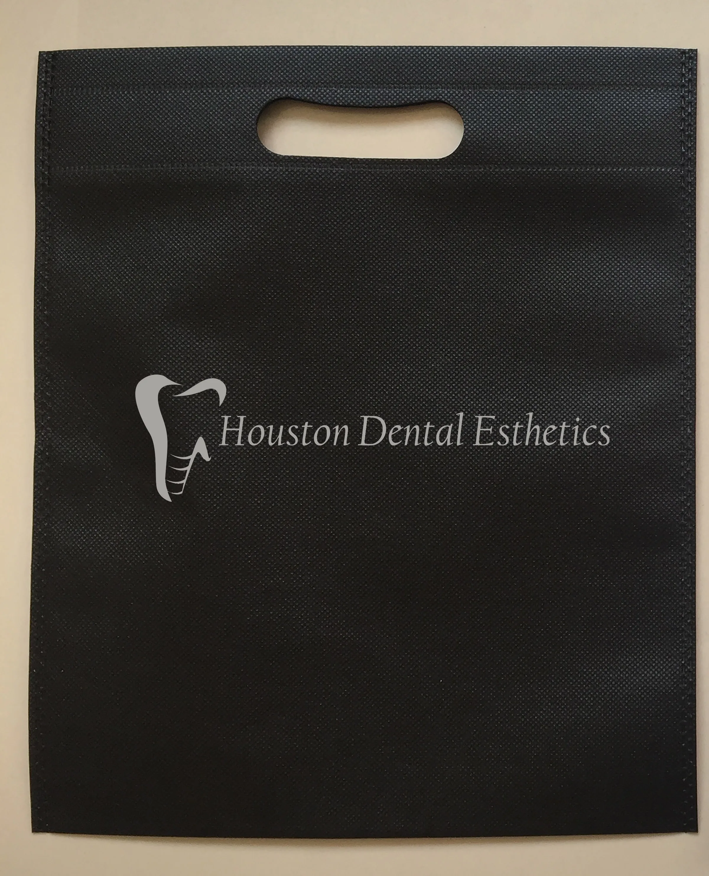 1000 pcs 25*30cm  non woven bags with one side logo print