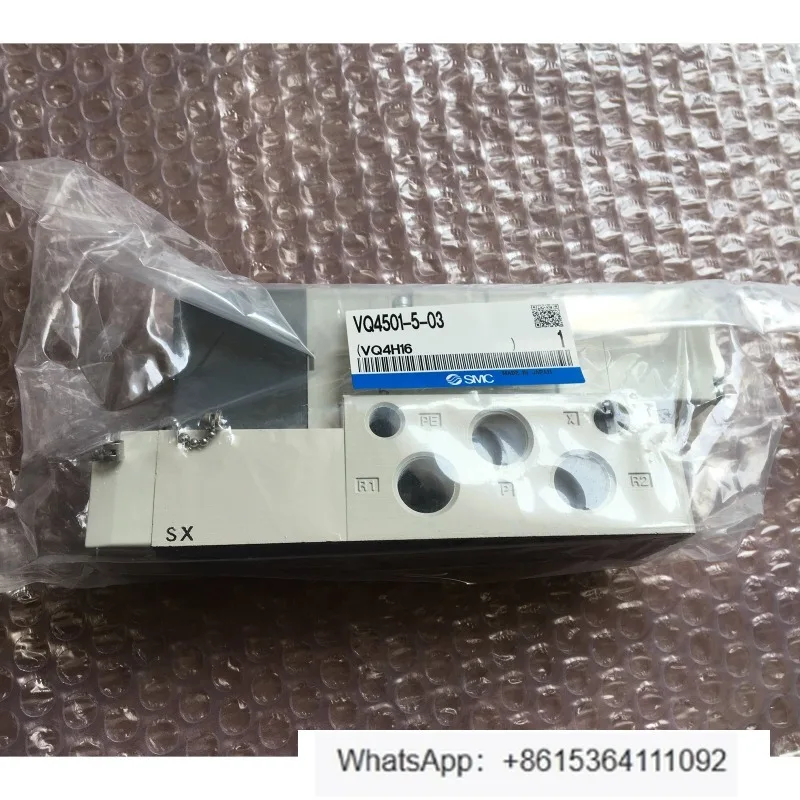 

один новый электромагнитный клапан VQ4501-5-03