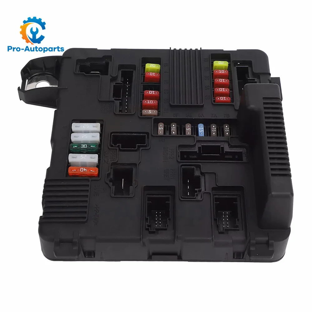 8200306033 Engine Fuse Box For Renault Megane II 1.9 DCI Scenic Scene 2 2002-2006 Component 8200306032