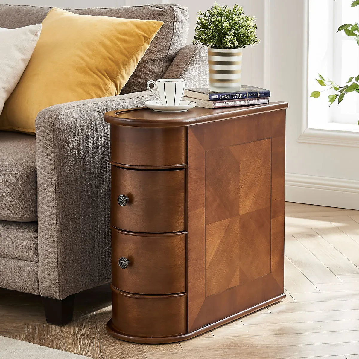 

Американский приставной столик, гостиная, диван-буфет, приставной шкаф, светлая роскошь, небольшой столик, журнальный столик, угловой столик