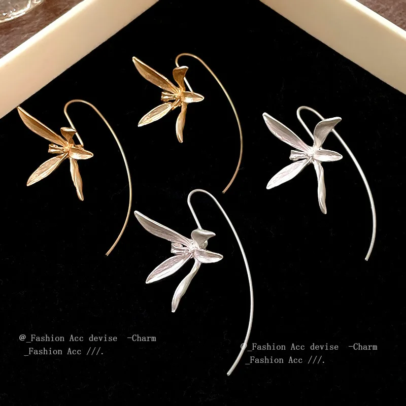 

Chinese Style Colorful Iris Earrings For Women Exquisite Temperament Metal Petal Pendients Earrings New In Jewelry Gifts