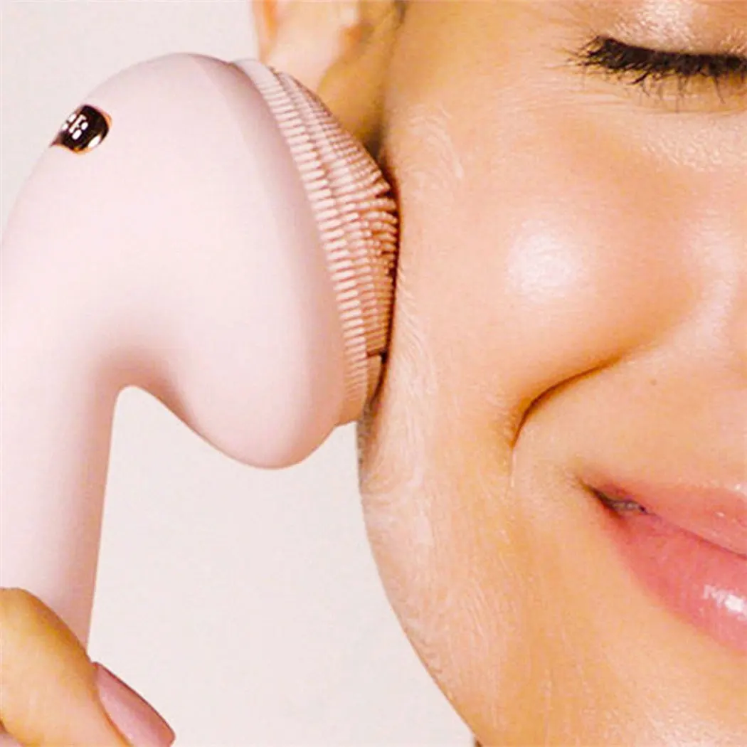 منظف الوجه الكهربائي سيليكون مُدلك بالاهتزاز فرشاة نظافة مقاوم للماء آلة العناية بالبشرة أداة تجميل قابلة للشحن