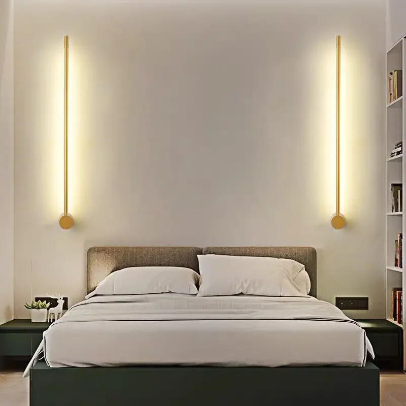 Applique Murale LED au Design Moderne, Disponible en Noir et en Or, Luminaire Décoratif d'Nik, Idéal pour un Salon, une Chambre à Coucher