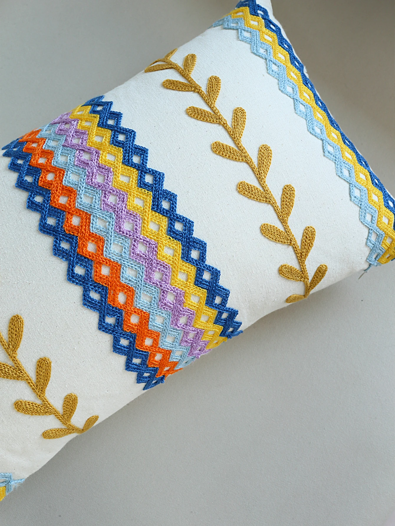 1pc, Bohemian Embroidery Cushion Cover, Decorative Pillow for Bed, Sofa, Couch, Car - Stylish Home Decor
