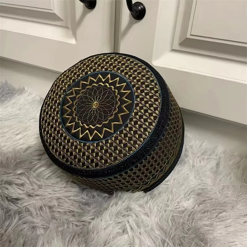 55-60cm Muslim Worship Hat Men's National Style Hui Traditional Dress Hat Exquisite Embroidery Saudi Arabia Islamic Prayer Hat