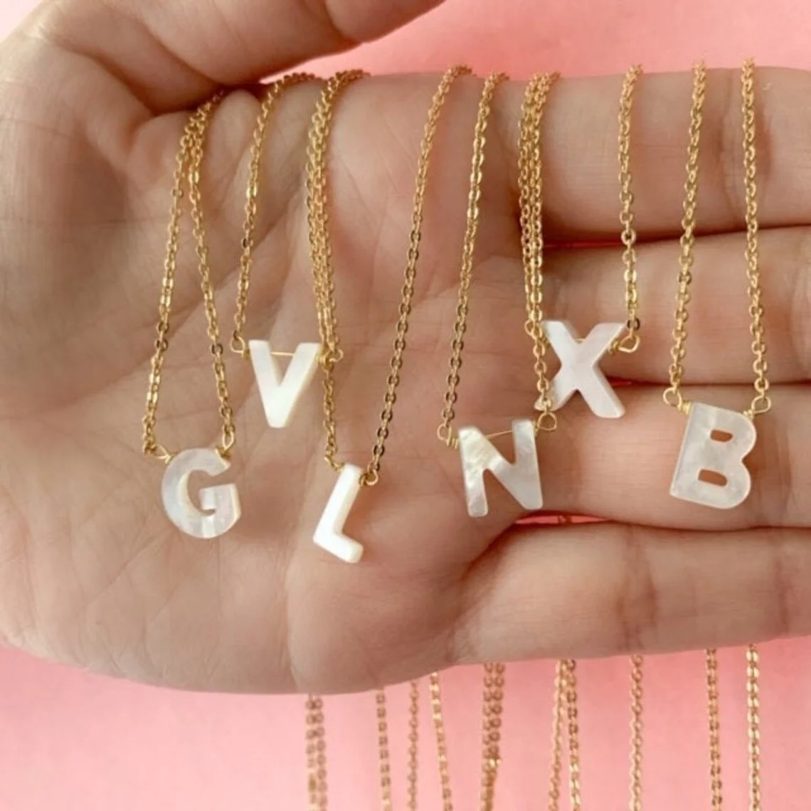

Vlen Mother of Pearl Initial Letter Necklace Gold Chain Minimalist Personalized Jewelry for Women Gift for Her