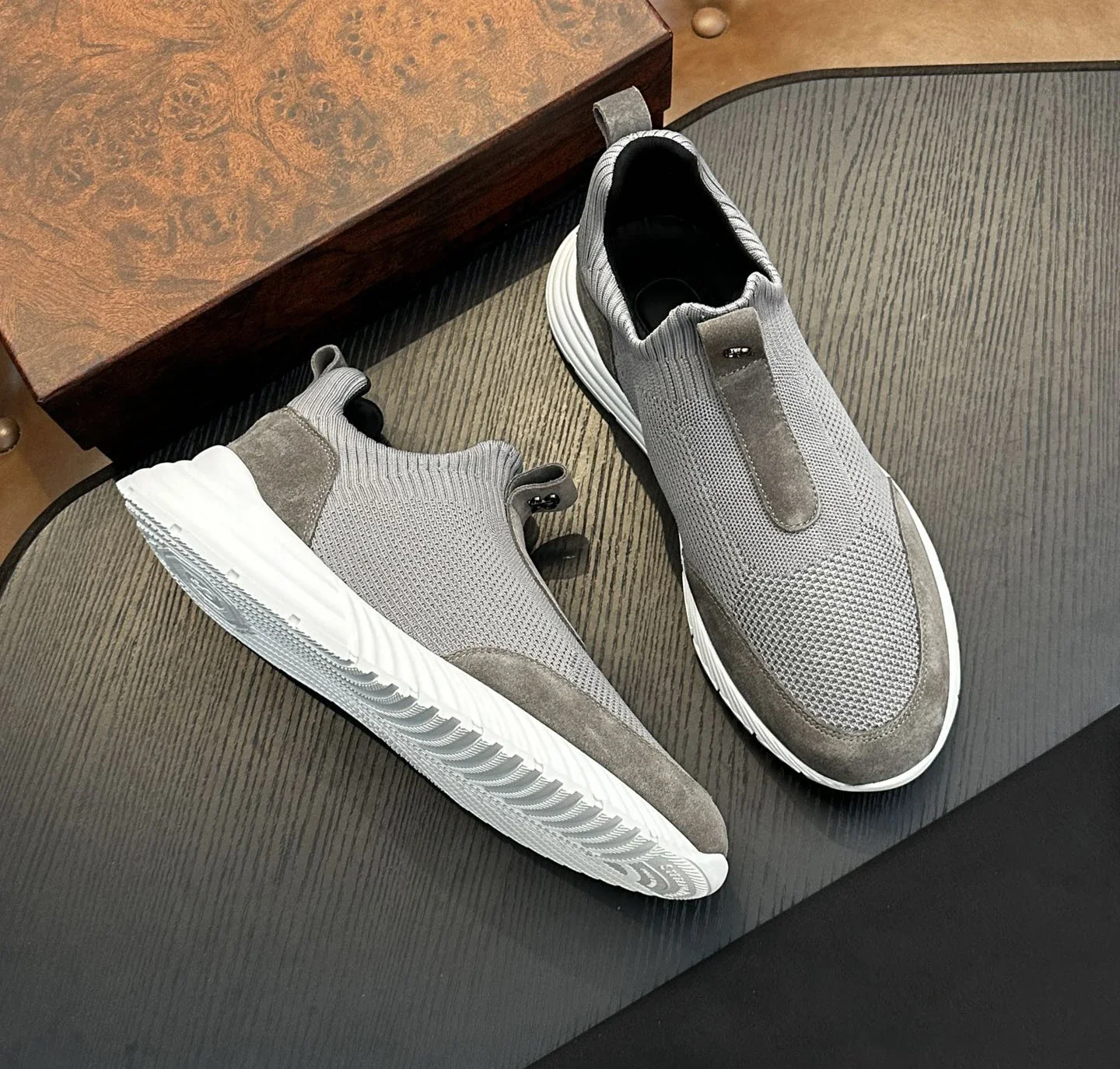 

OECHSLI Shoes cow 2025 new shoes high-quality fashion breathable Sports comfortable Men‘s European big size 39-46