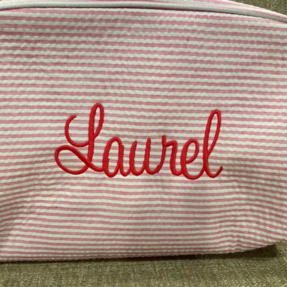 Women\'s Travelling Personalized Name Portable Toiletry Bag Custom Embroidery Name Birthday Gift Seersucker Makeup Storage Bags