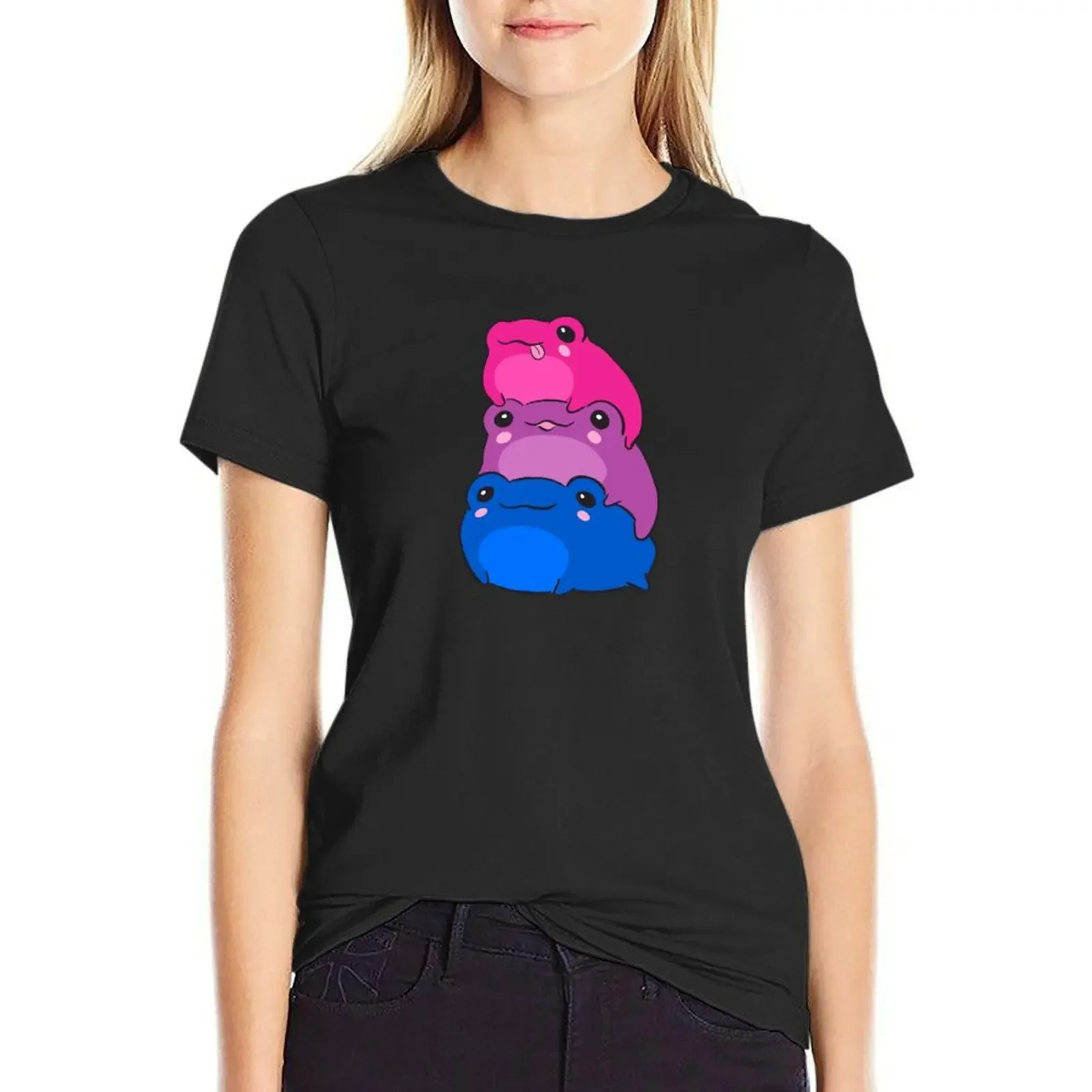 

Subtle Bi Pride Frogs in Bisexual Flag Colors: A Vibrant LGBTQ Aesthetic Gift in Pink, Lavender, and Blue for Bisexualit T-shirt