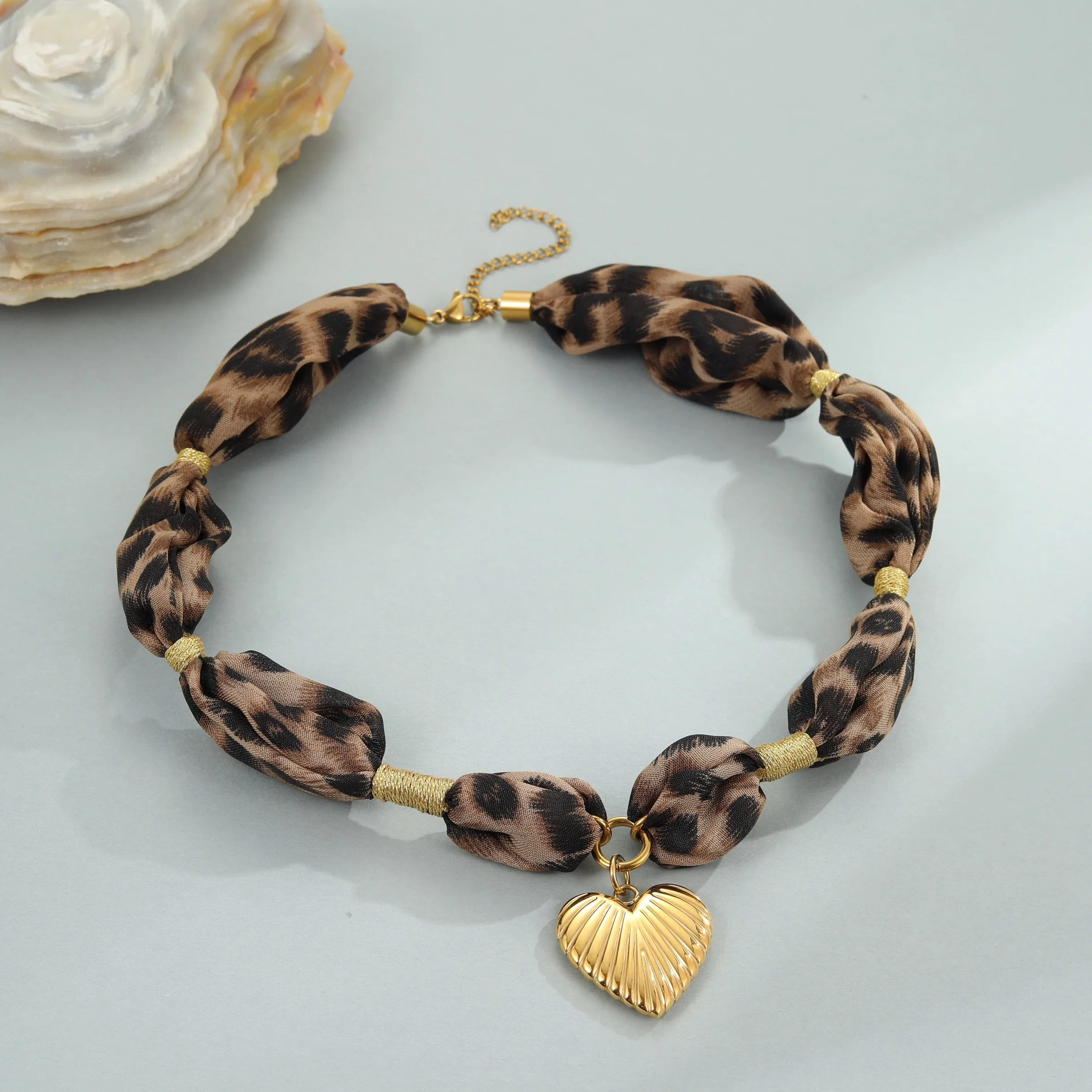NIMAI Autumn Winter Fashion Leopard Jewelry Cheetah Print Scarf Puff Heart Necklace Stainless Steel Gold Pvd Necklaces Non Tarni
