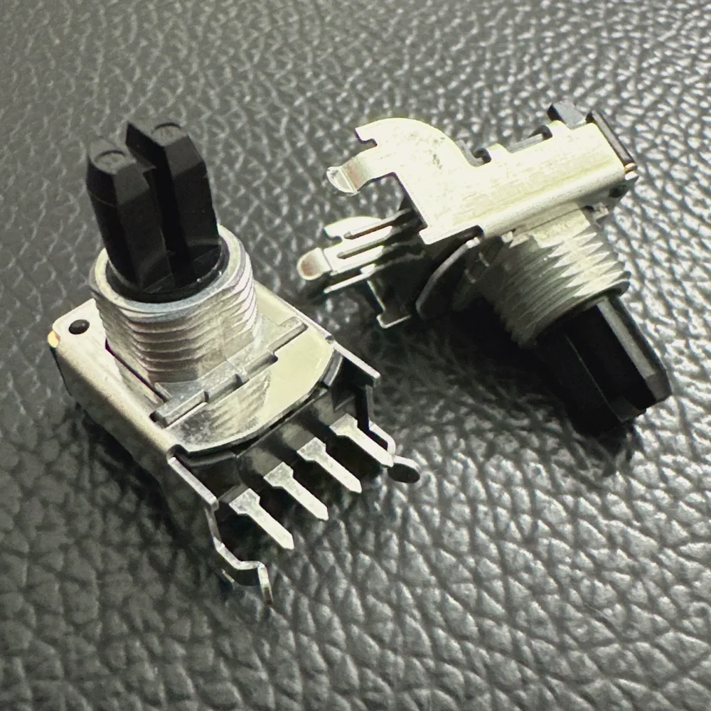 Original new 100% electronic keyboard volume rotary horizontal potentiometer half axis single row 4pin C103 C10K (SWITCH)