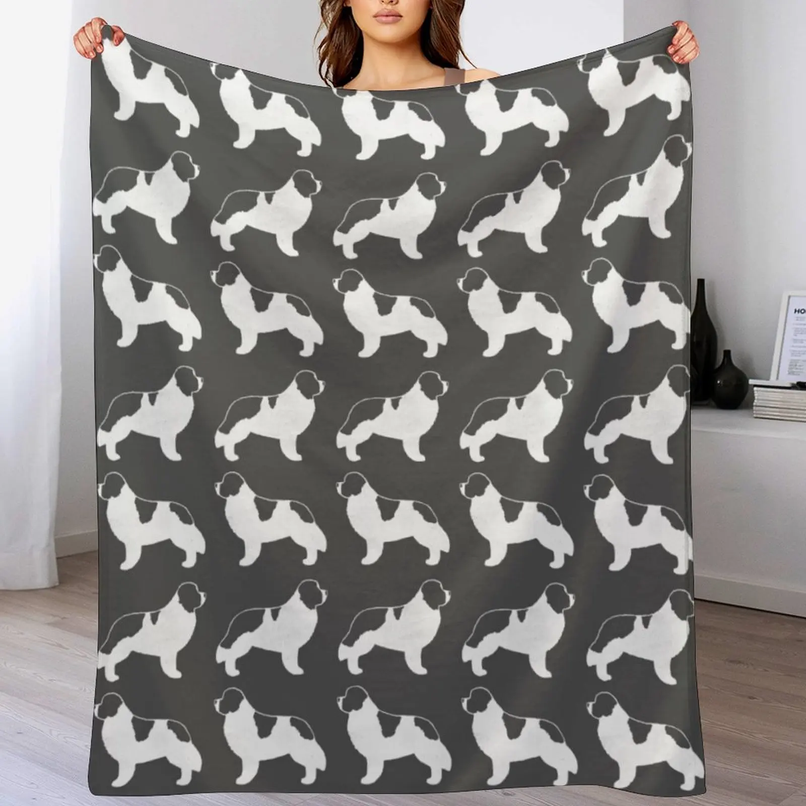 

Newfoundland Landseer Dog Breed Silhouette(s) Throw Blanket Camping Decorative Sofas Blankets