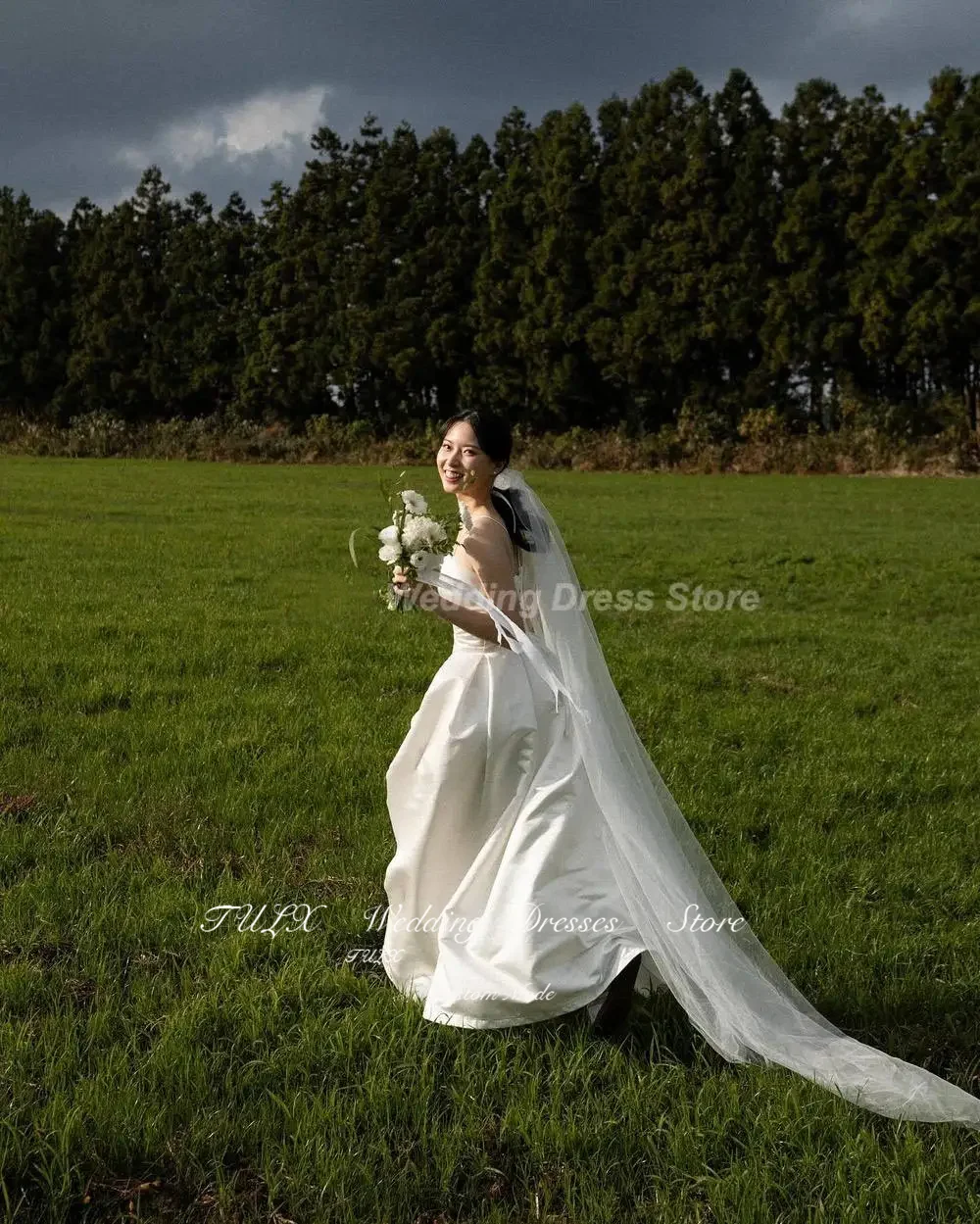 韓国のウェディングドレスTULX-Aライン,スパゲッティストラップ,ソフトサテン,ノースリーブ,シンプルなコルセット,ブライダルガウン,床の長さ,写真撮影