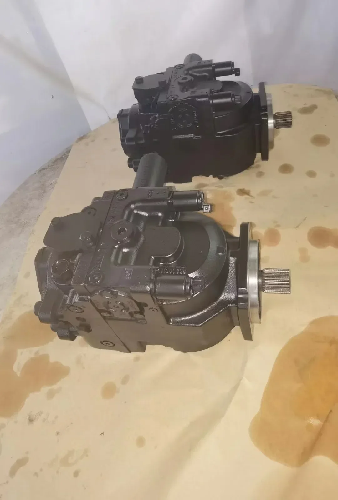 TOPONE hydraulic axial variable Pumps LRR025 LRR030 LRL025 LRL030 series LRR025CLS2120NNN3C2BGA6NAAANNNN hydraulic motor