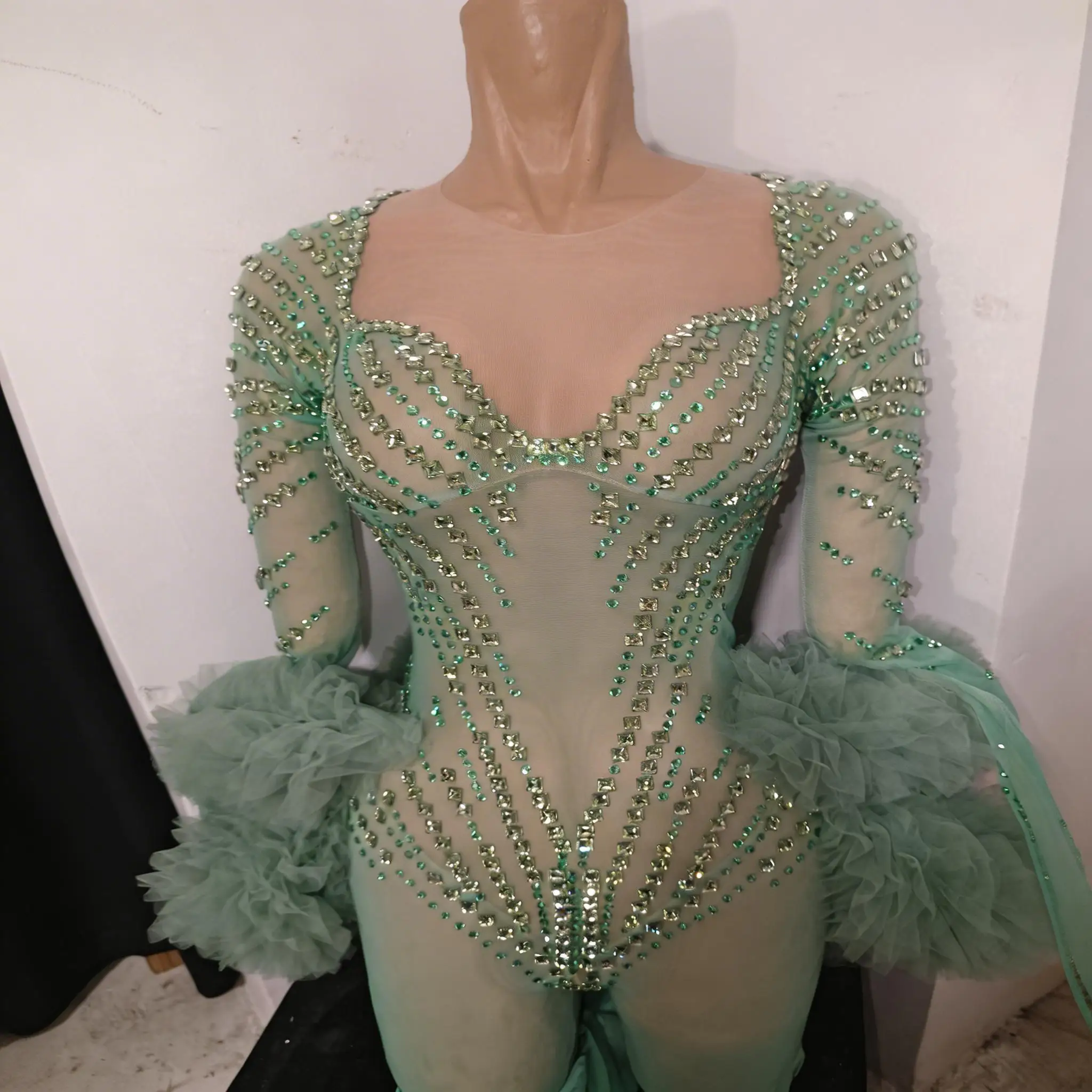 robe-transparente-en-strass-vert-haut-de-gamme-pour-femmes-robe-de-soiree-pour-occasions-speciales-robe-de-scene-pour-club