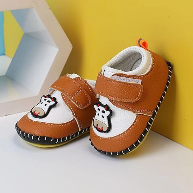 

Детские прогулочные туфли на мягкой подошве для детей от 0 до 1 года, противоскользящие кроссовки из натуральной кожи для первых шагов, весенне-осенние детские кроссовки, обувь для новорожденных ​