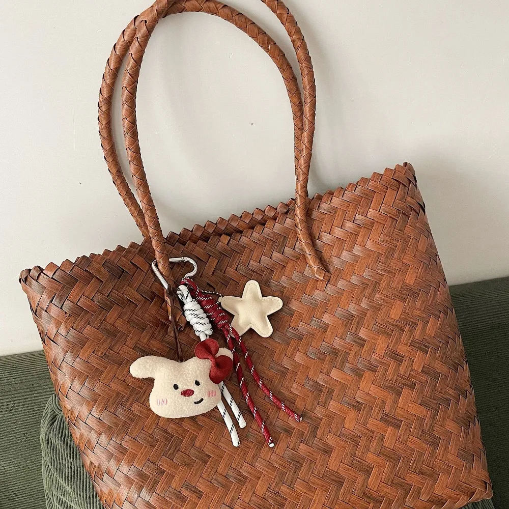 Nuevo oso de dibujos animados muñeco de peluche colgante cuerda hecha a mano bolso multiusos encanto bolso marrón accesorios colgantes