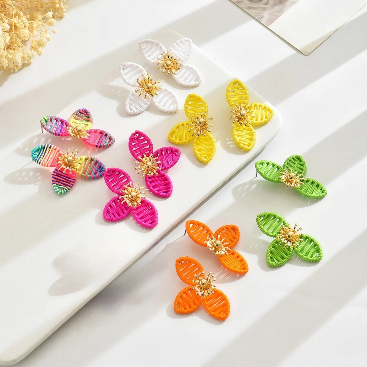 Fashion Summer New Arrival Laffey Grass Star Flower Tassel Earrings Beachy Oversized Ear Jewelry Stylish Holiday Style
