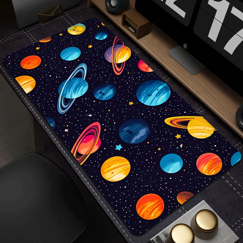 

Большой коврик для мыши XXL с изображением планет Солнечной системы, игровой коврик для мыши, офисный коврик с закрытыми краями, 900x400 мм, коврик для компьютерной мыши, коврик для клавиатуры