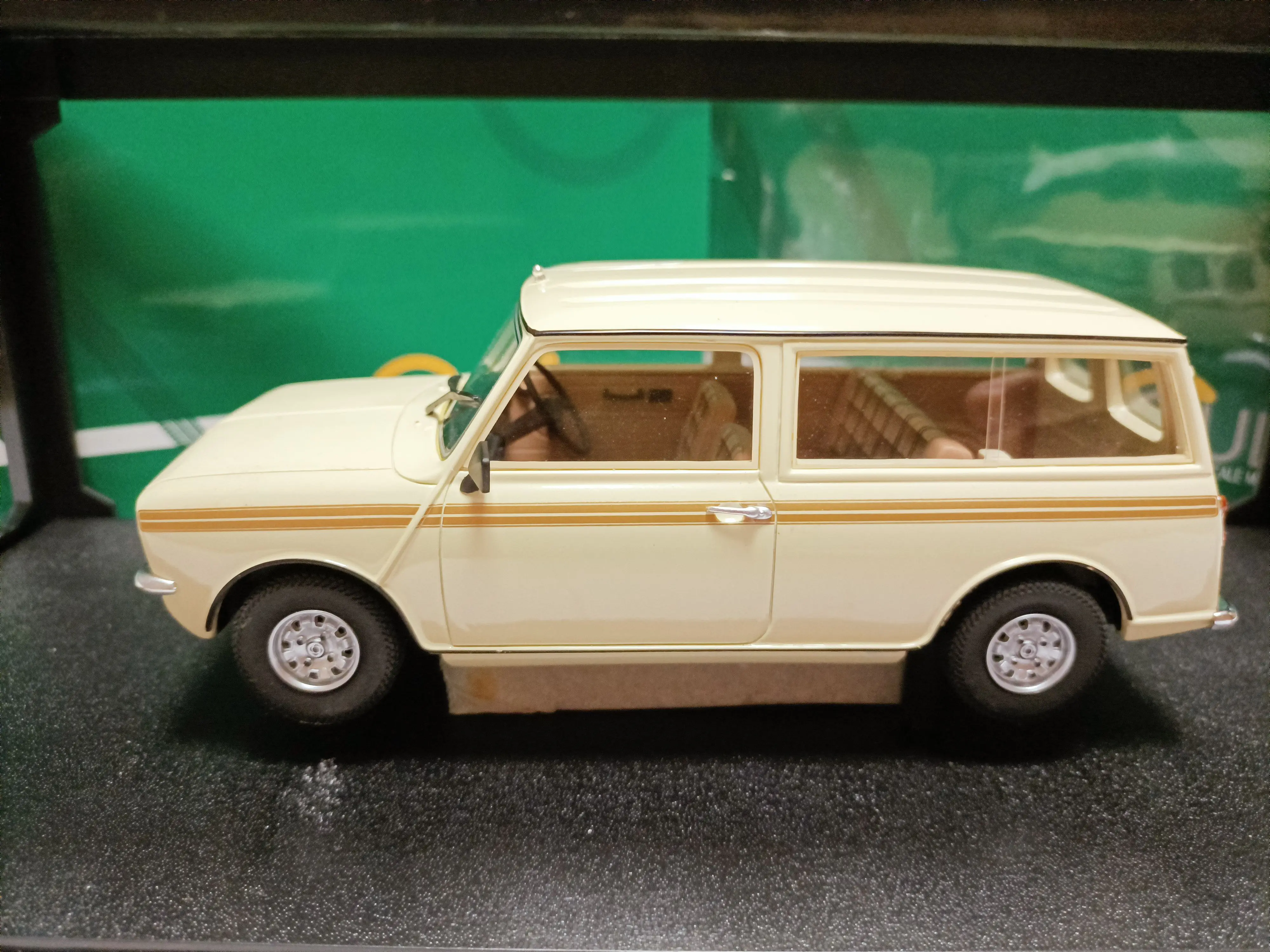 Cult 1:18 Clubman Estate HL Simulation Limited Edition Resin Metal Static Car Model Toy Gift