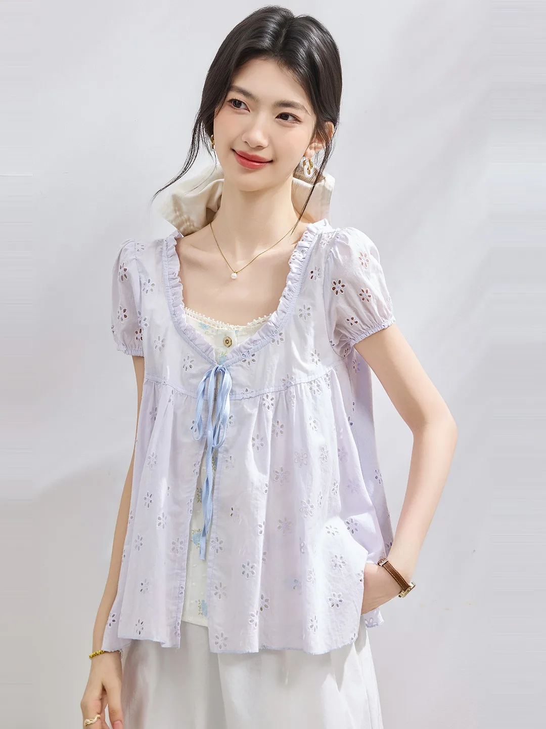 

Sweet Embroidered Violet Floral Short Sleeve Shirt Women's Summer Fashion Youthful Loose Top Korean Style Commute Wind