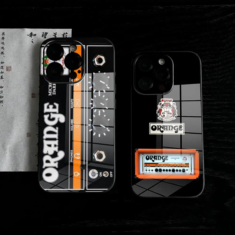 حافظة هاتف على شكل جيتار برتقالي لهاتف آيفون 17 air 16 15 14 13 12 11 Pro Max X فتحات دقيقة في غطاء PC زجاجي مضاد للسقوط من الأكريليك