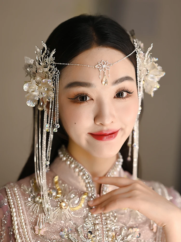 handmade-chinese-sle-silver-headwear-set-for-brides-tassel-age-reduction-faionable-liquid-flower-decorations-hair-acco