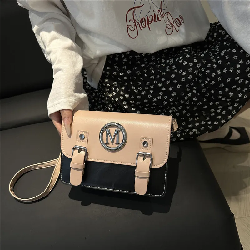 

​ ​ Квадратная сумка из нержавеющей стали с бантом 2025, изысканная трансформируемая сумка через плечо и через плечо для женщин, пригородная сумка «день-ночь»