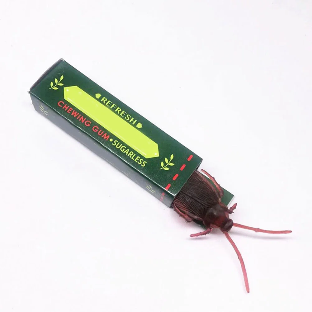 

4Pcs Simulation Chewing Gum Cockroach Prank Prop Fool's Day Shock Jump Scare Funny Gum Joke Prop Novelty Prank