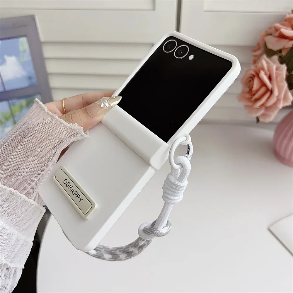 

Чехол для телефона с градиентом ярких цветов для Samsung Galaxy Z Flip7 Flip6 Flip5 Flip 7 6 5 4 3, чехол с ремешком на запястье, защитный держатель на петлях