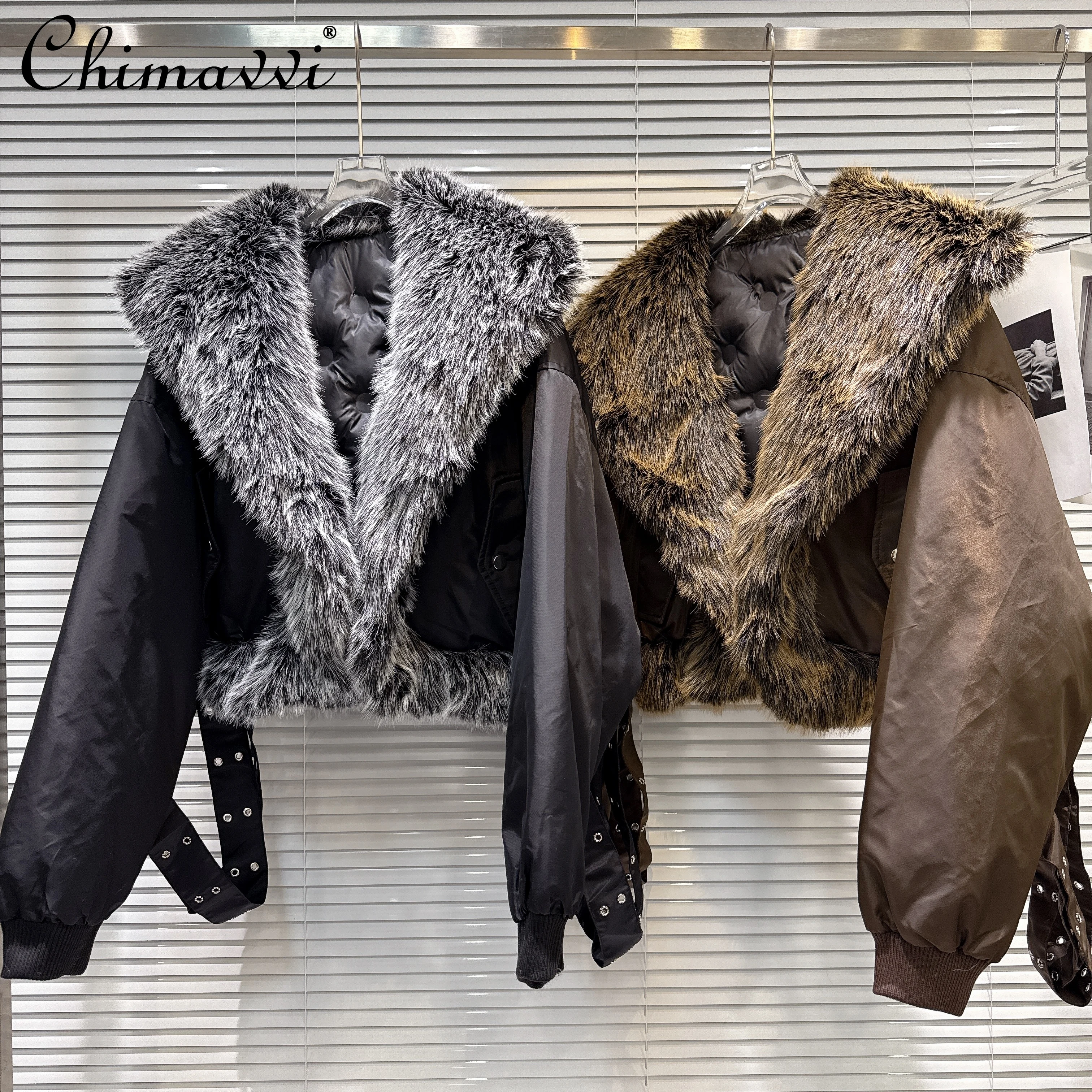 

2025 Winter Fashion High Street Hot Girl Big Fur Collar Motorcycle Jacket Versatile Casual Thick Warm Quilted Cotton Coats Women