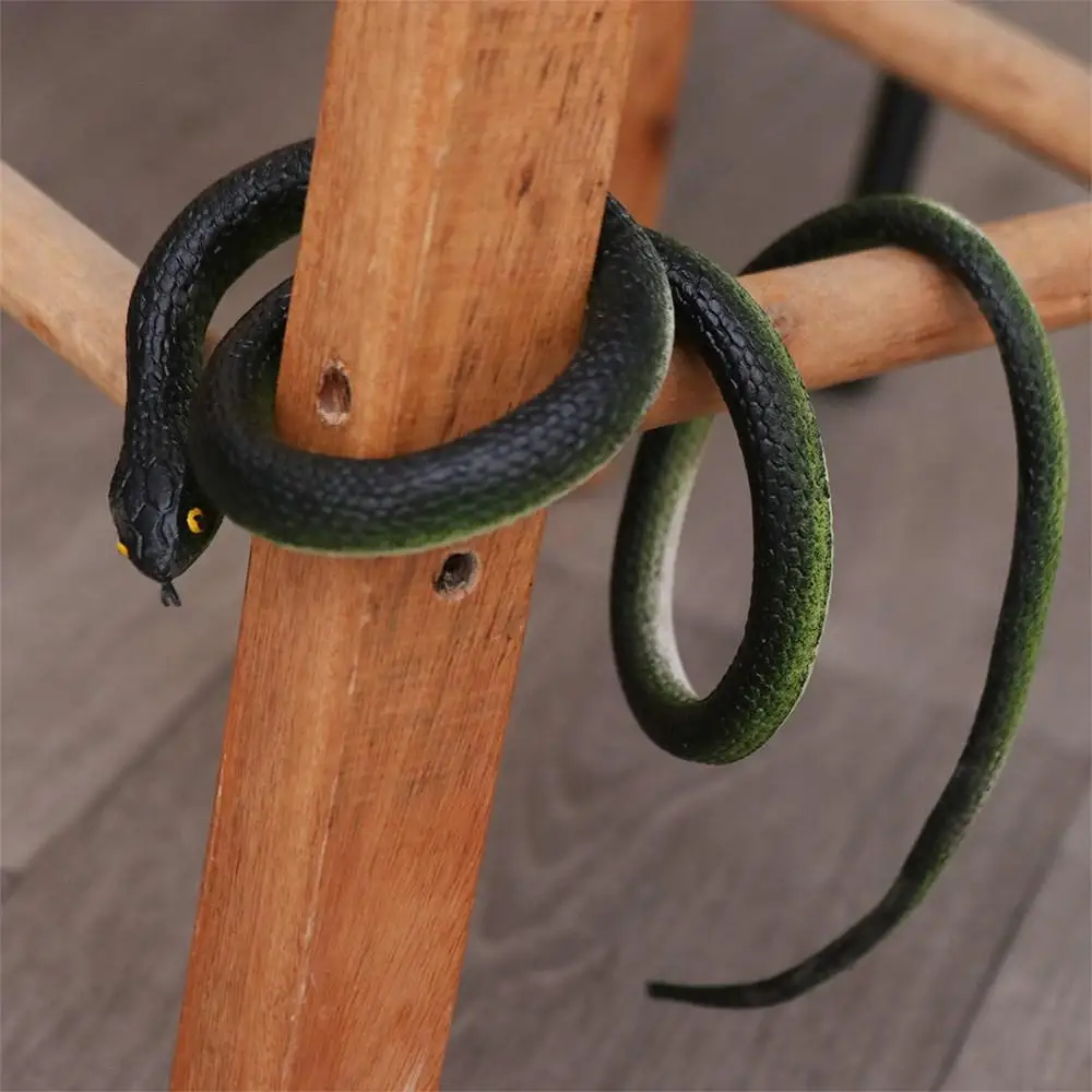 Simulation Snake Snake Prank Large Realistic Scary Tricky Practical Joke with String Clip Rubber Snake Halloween