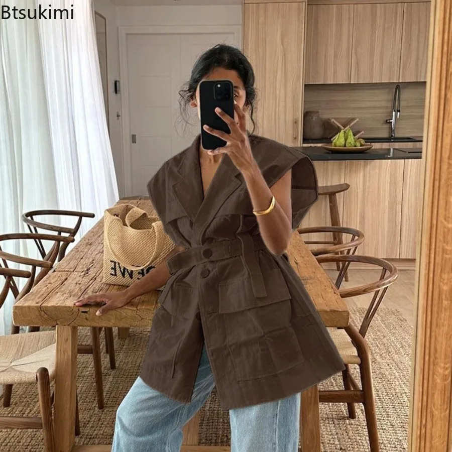 2025 Summer Sleeveless Workwear Shirt Multi-Pocket Design Women Loose  Tops Lapel Collar Button Fashion Solid Color Cardigan Top