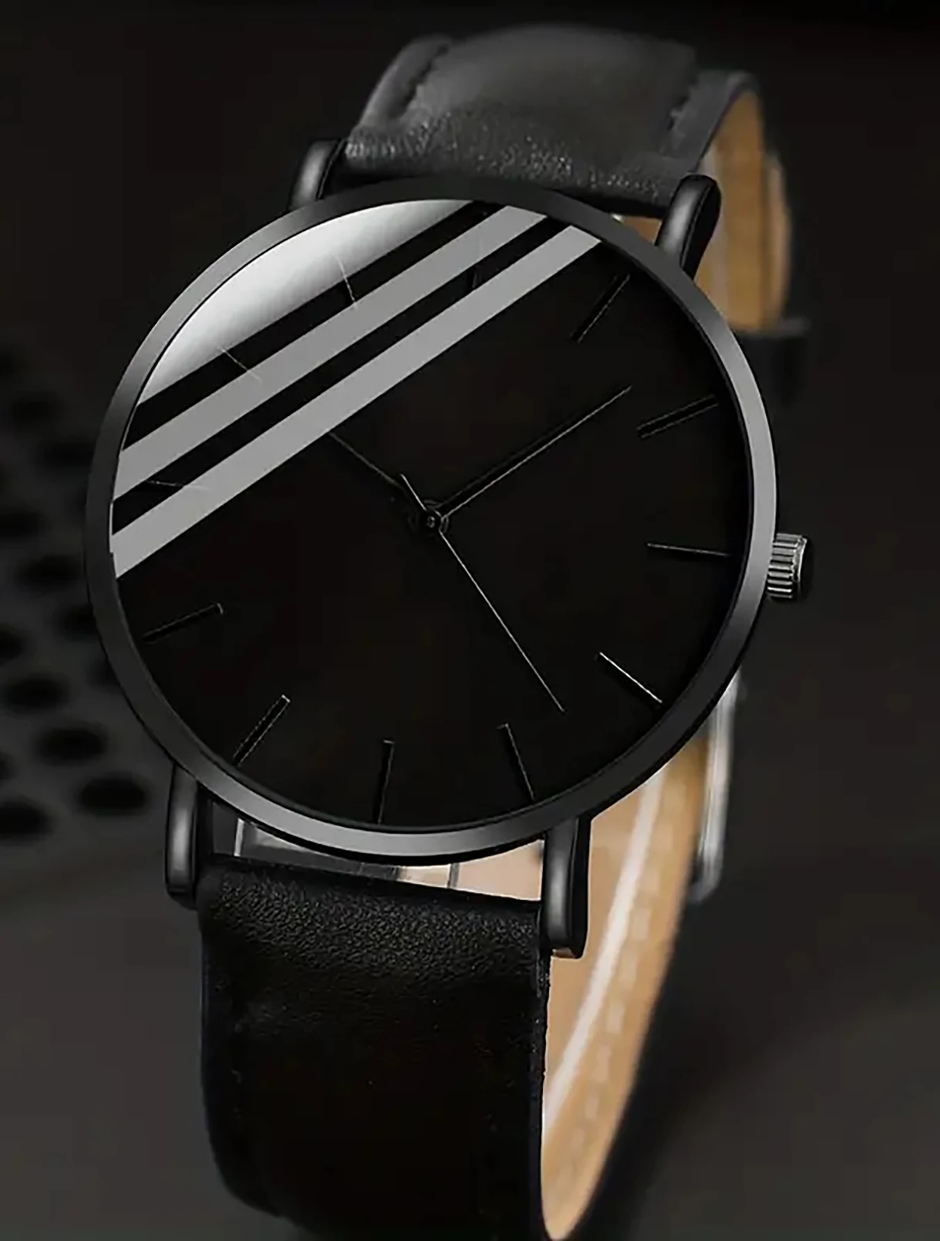 3PCS Fashion simple scale Rhinestone Men's quartz watch with Black Cuban bracelet set selected watch gift