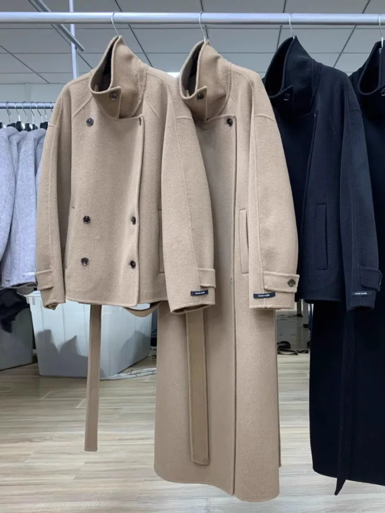 معطف DFDG 2025 F/W للسيدات بحزام من الكشمير مع ياقة واقفة كبيرة الحجم وخطوط طويلة مصنوعة يدويًا بأزرار تفاصيل معطف